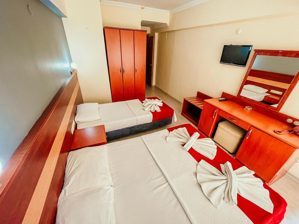 Hotel First Class Дидим Екстериор снимка