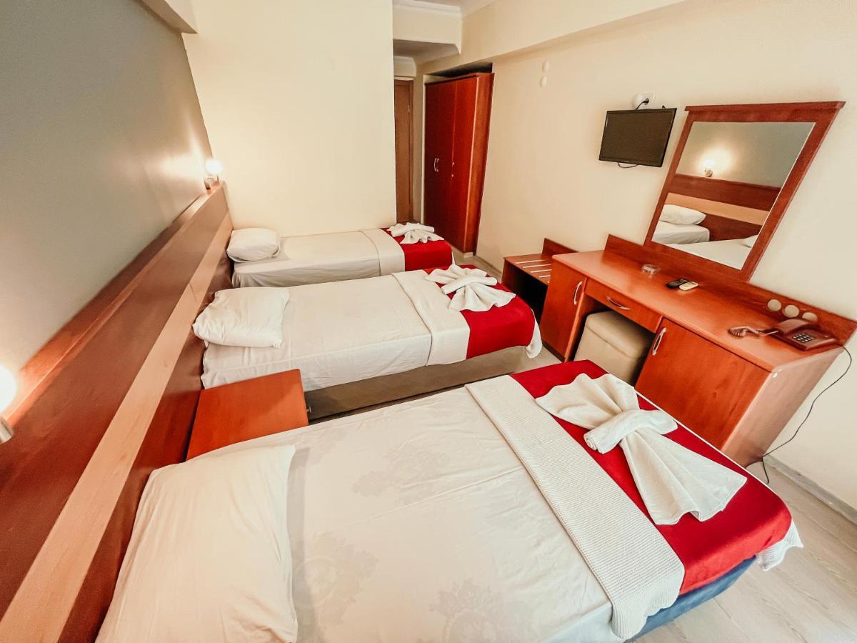 Hotel First Class Дидим Екстериор снимка