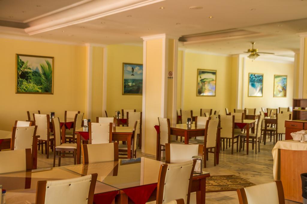 Hotel First Class Дидим Екстериор снимка