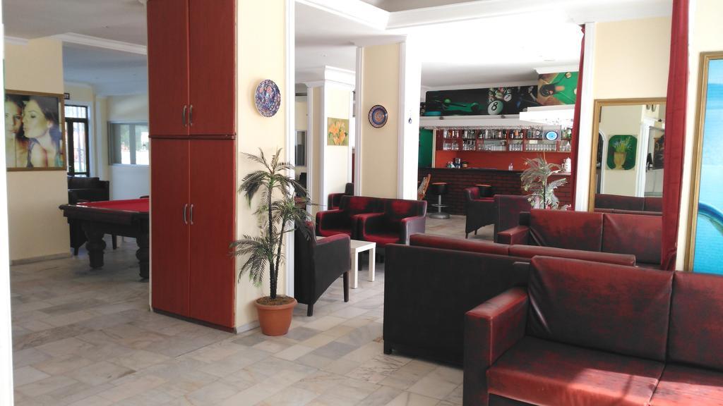 Hotel First Class Дидим Екстериор снимка